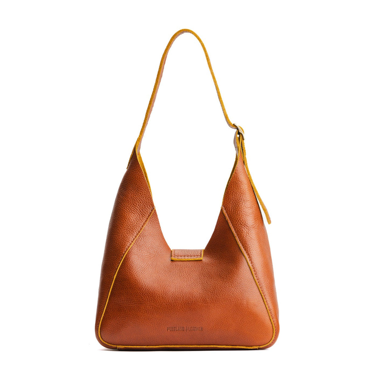 Sienna | Structured hobo shoulder bag with adjustable strap and magnetic closure