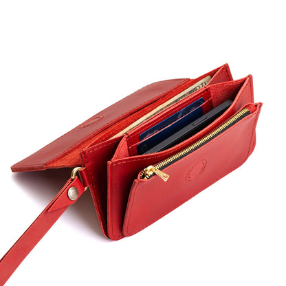 Ruby | Leather wallet clutch with wristlet and magnetic closure