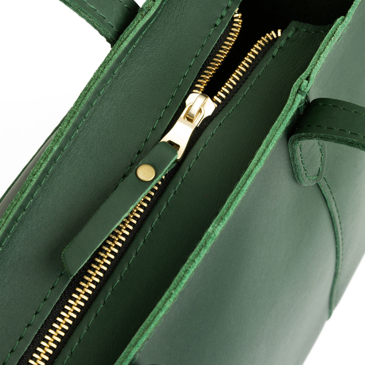 Aruba*Zipper | Structured mid-size tote bag with overlapping panels and crossbody strap