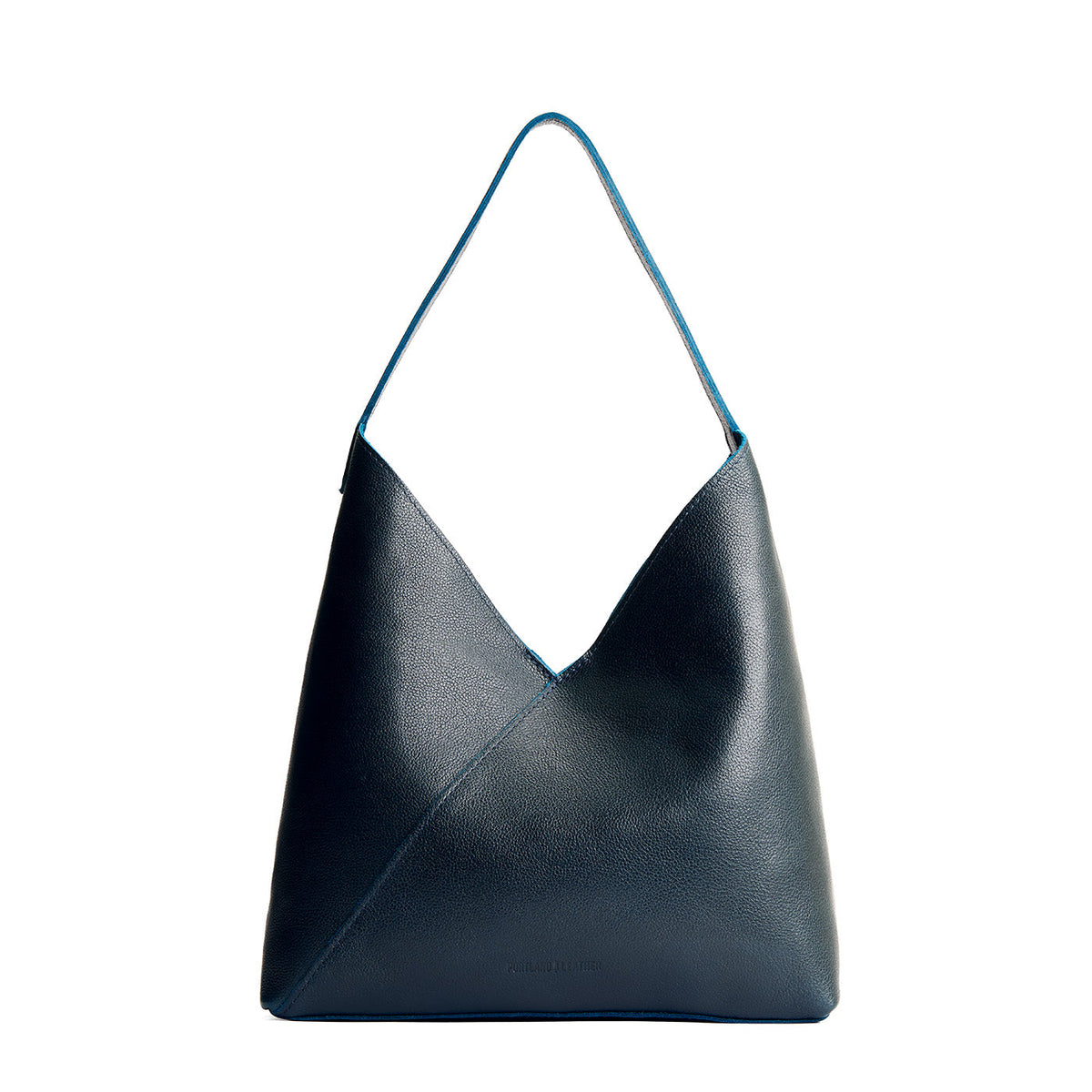 Boreal*Oversized | Large shoulder bag with magnetic snap closure
