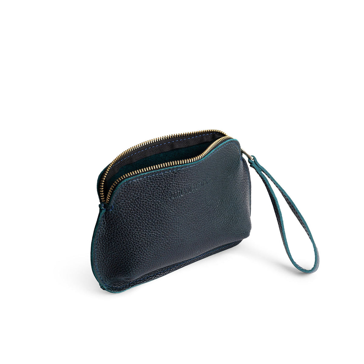Boreal*Large | Large pouch with top zipper and curved edges