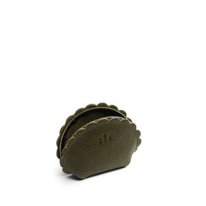 Pebbled Olive*Small | Curved leather pouch with zipper and scalloped edges